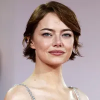 Offline by Choice: 10 Celebrities Who Avoid Social Media