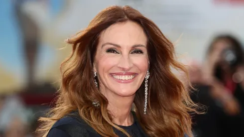 Julia Roberts attends the "After The Hunt" red carpet during the 82nd Venice International Film Festival.
