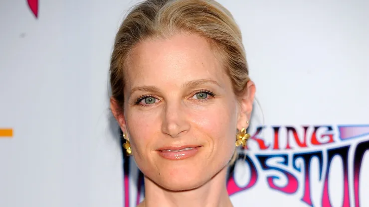 Actress Bridget Fonda arrives at Film Independent Screening Of "Taking Woodstock" at Arclight Theatres on August 4, 2009 in Los Angeles, California.