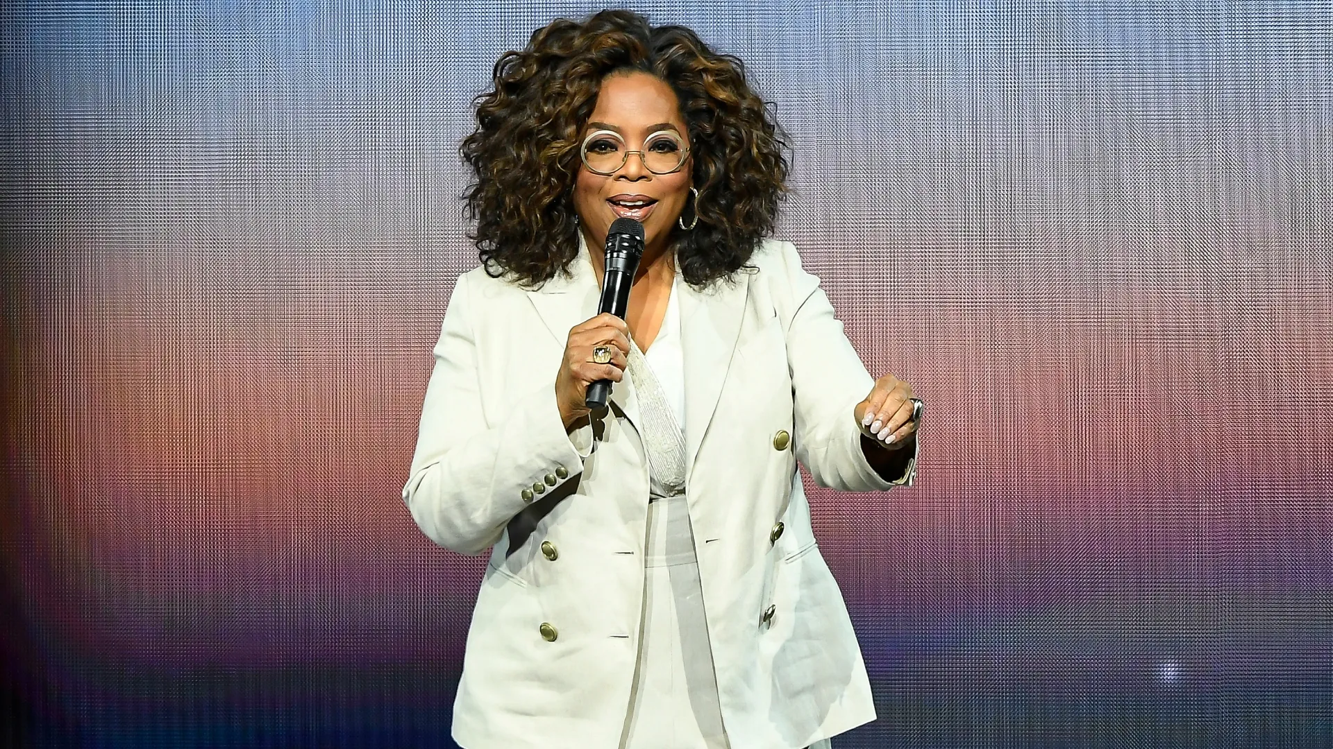 Oprah Winfrey speaks during Oprah’s 2020 Vision: Your Life in Focus Tour presented by WW (Weight Watchers Reimagined) at Chase Center on February 22, 2020 in San Francisco, California. (Photo by Steve Jennings/Getty Images)