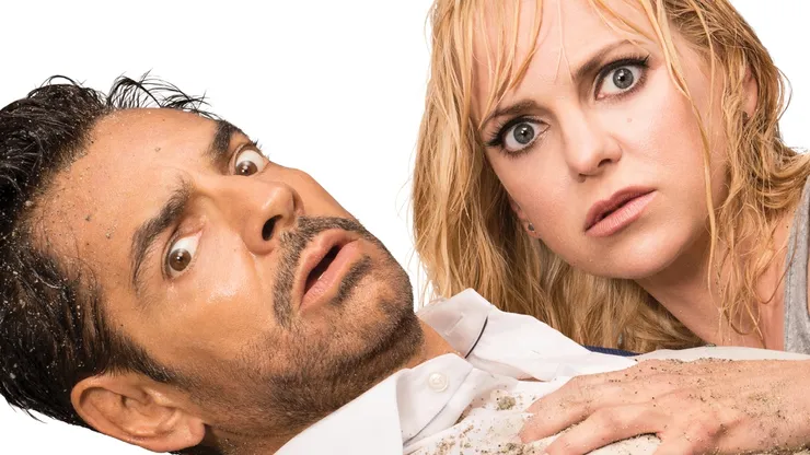 Eugenio Derbez and Anna Faris.