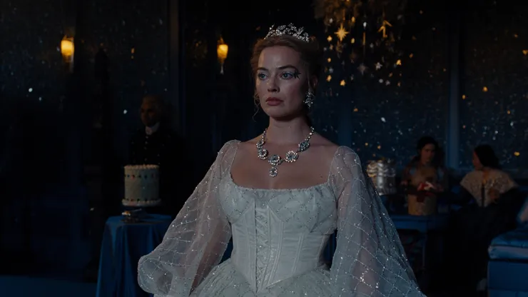 Margot Robbie in Wuthering Heights.
