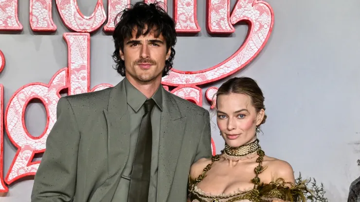Jacob Elordi and Margot Robbie attends the UK Premiere of "Wuthering Heights" in 2026.