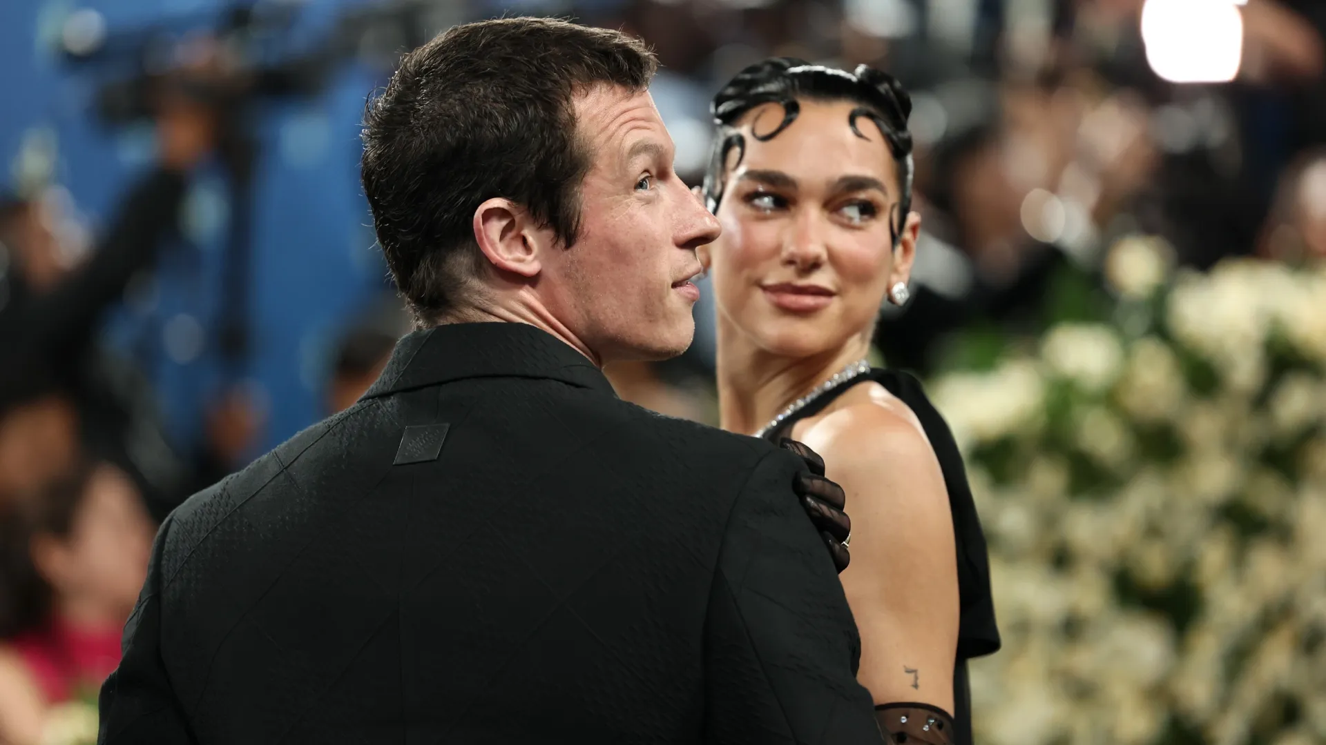 Callum Turner and Dua Lipa attend the 2025 Met Gala Celebrating “Superfine: Tailoring Black Style” at Metropolitan Museum of Art on May 05, 2025 in New York City. (Photo by Jamie McCarthy/Getty Images)
