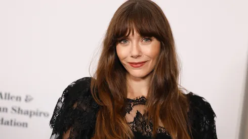 Elizabeth Olsen attends YES Scholars 25th Anniversary Gala on September 04, 2025 in Los Angeles, California.