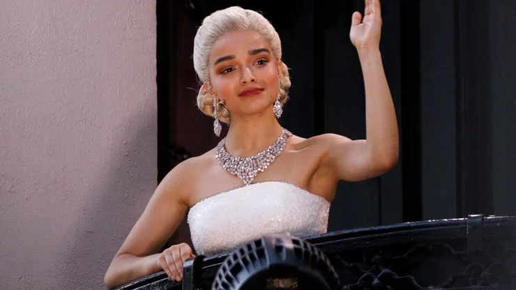 Members of the public watch Rachel Zegler perform "Don't Cry For Me Argentina" live on the balcony as she plays Eva Peron in "Evita" at the London Palladium.