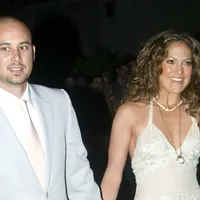 10 Celebrity Marriages That Ended Shockingly Fast