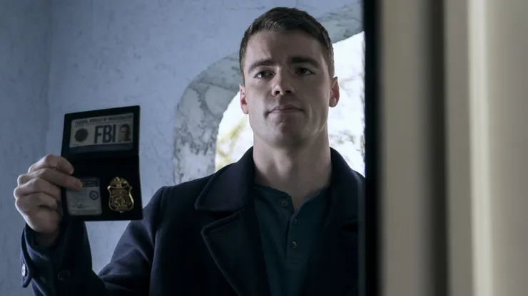 Gabriel Basso.