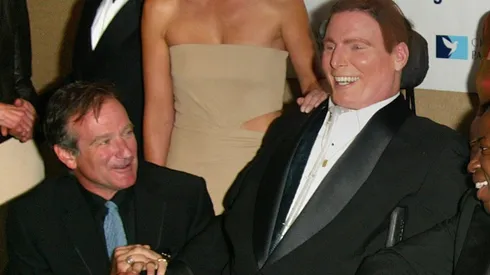 Actor Christopher Reeve (5th from L) poses with (L-R) Paula Zahn, Ron Meyer, Robin Williams, Kim Cattrall, Barbara Walters, Daryl Mitchell, Catherine Zeta-Jones, Michael Douglas, Deborah Roberts and Al Roker during the "Magical Birthday Bash."