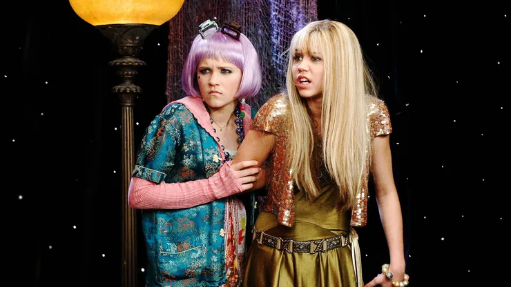 Emily Osment and Miley Cyrus in Hannah Montana.