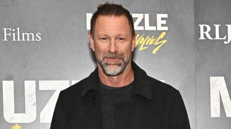 Aaron Eckhart attends the RLJE Films D.C. Premiere of "MUZZLE: City of Wolves" in 2025.