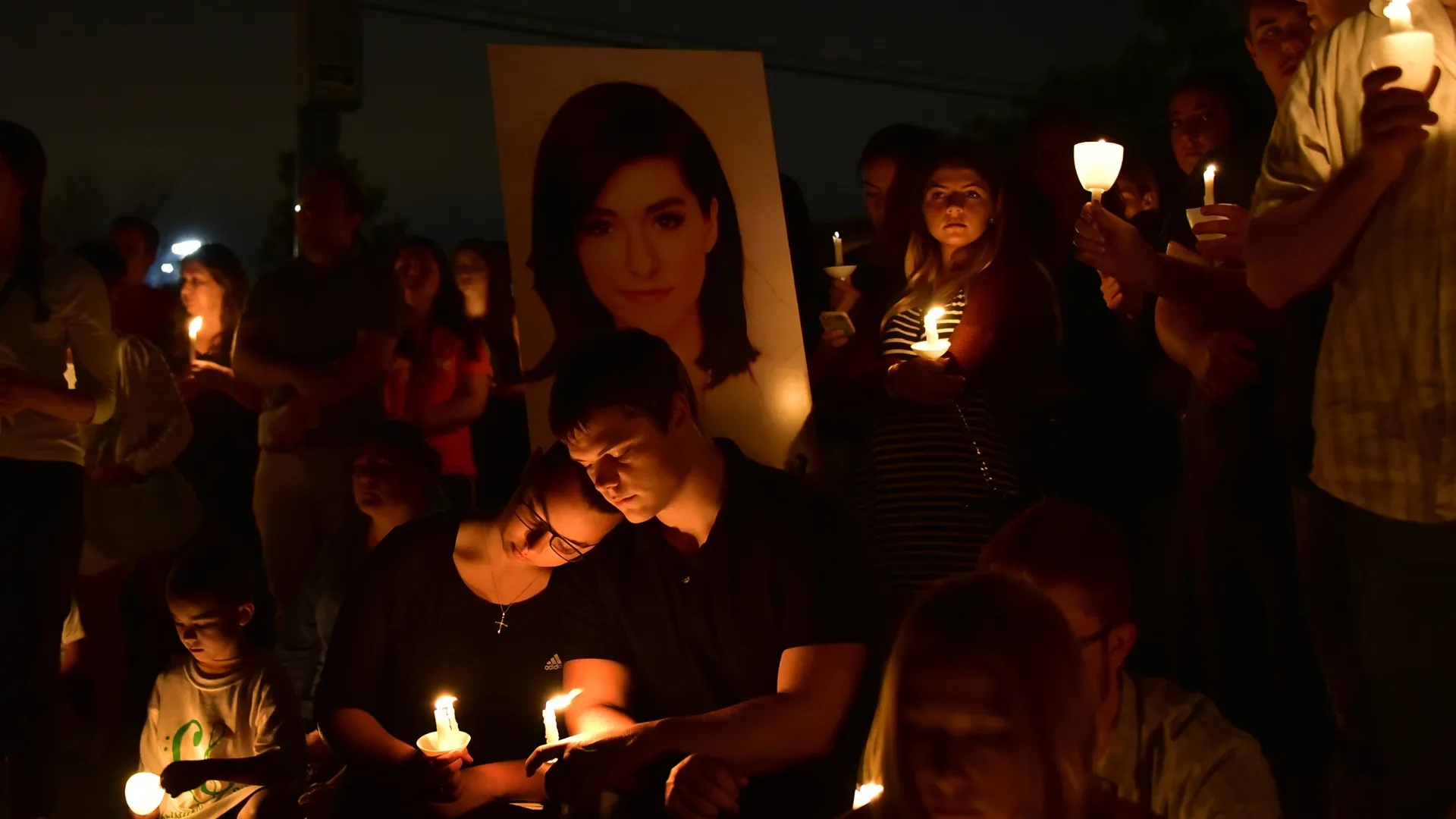 Friends mourn the loss of Christina Grimmie during the Vigil For Christina Grimmie in 2016 (Source: Brian Killian/Getty Images)