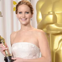 20 Actors and Actresses Who Won Their First Oscar Before Turning 30