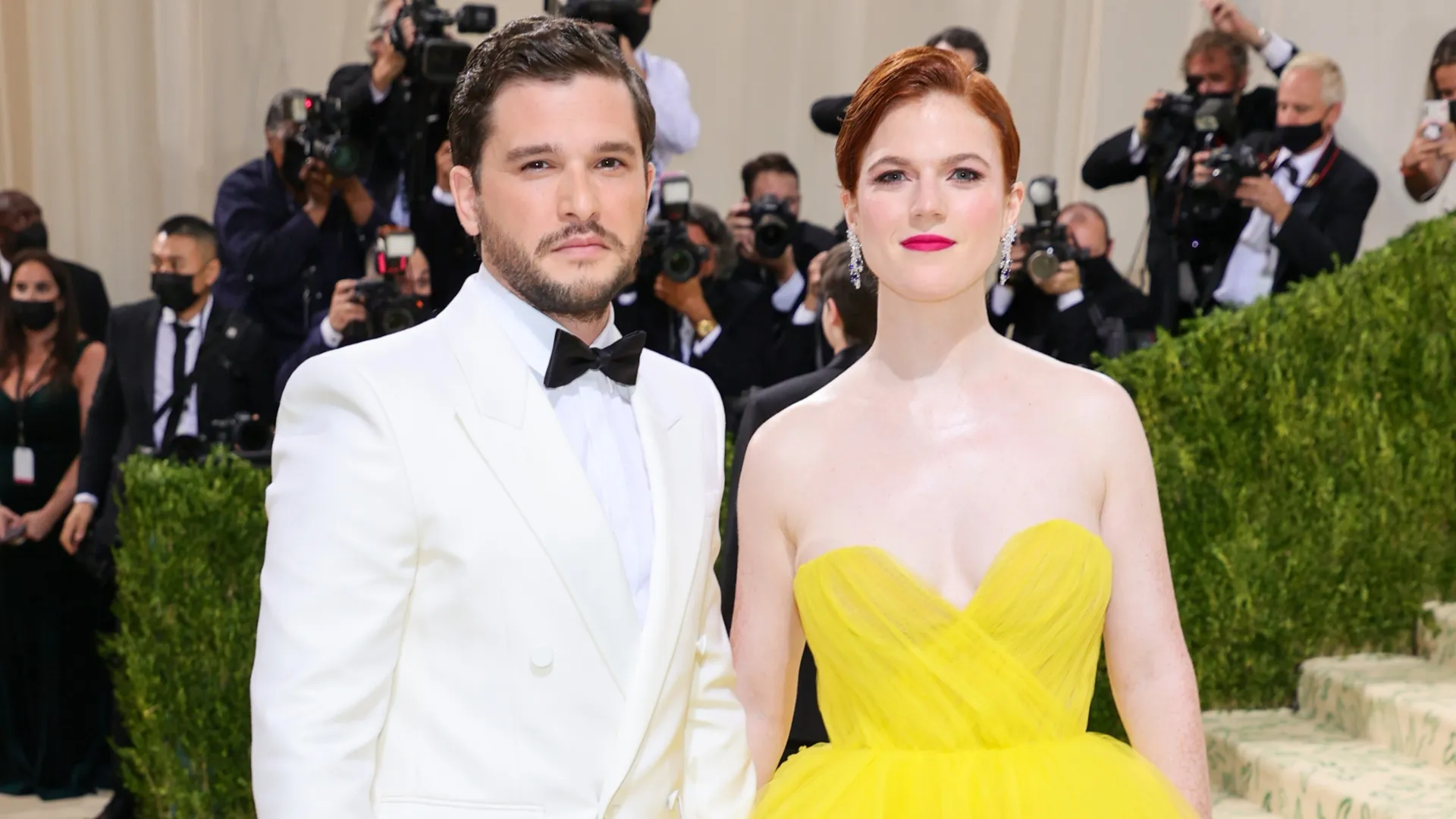 Kit Harington and Rose Leslie (Source: Theo Wargo/Getty Images)