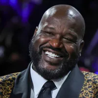 The Generous Elite: 10 Celebrities Known for Giving the Biggest Tips in Restaurants