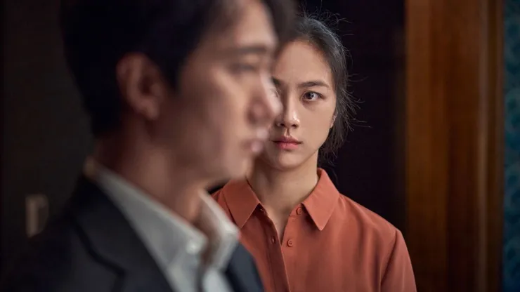 Park Hae-il and Tang Wei in Decision to Leave.