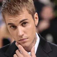 They Wanted Success, Not This: 10 Celebrities Who Struggle With Being Famous