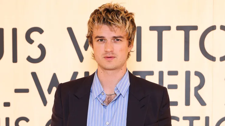 Joe Keery attends the Louis Vuitton Menswear Fall/Winter 2026-2027 show.