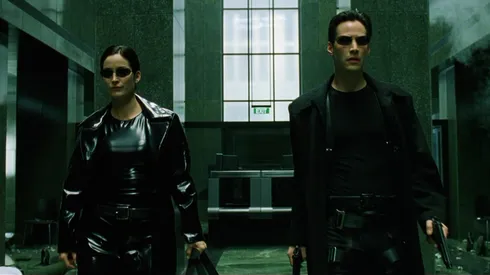 Keanu Reeves and Carrie-Anne Moss in Matrix (1999)
