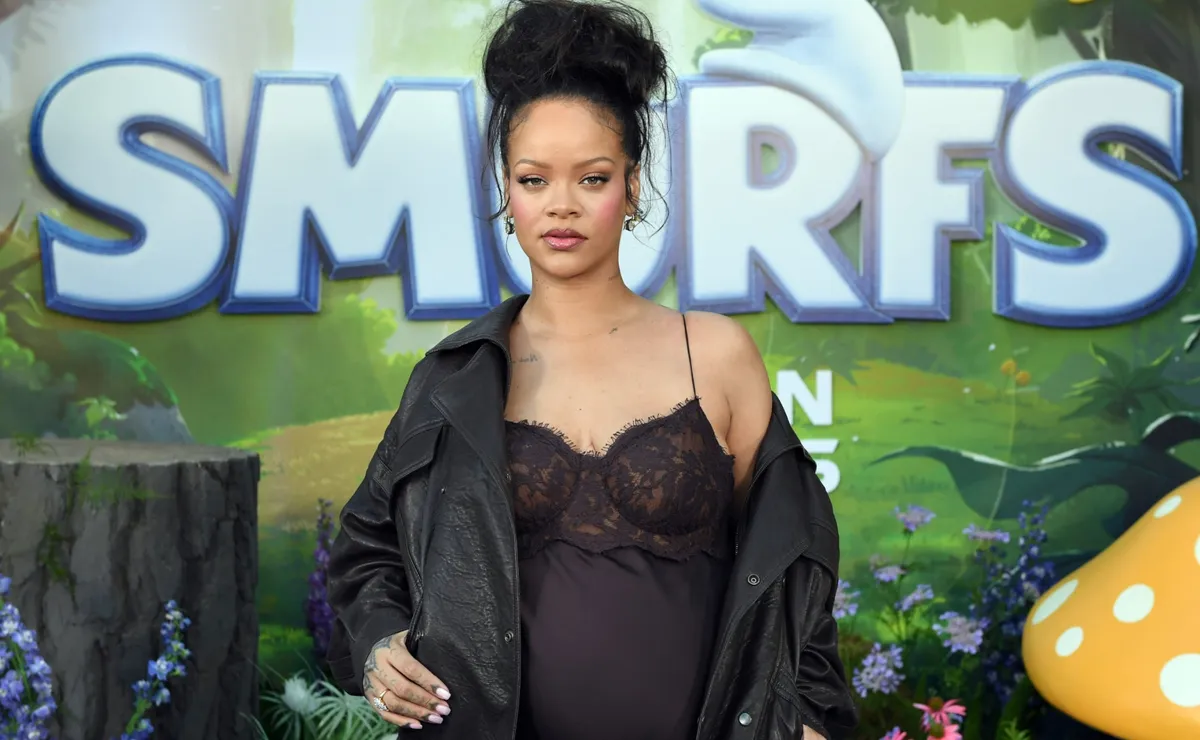 10 Incredible Celebrities Navigating Motherhood in the Spotlight ...
