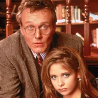 Sarah Michelle Gellar Pays Emotional Tribute to Anthony Head: “I’m the Lucky One Because I Knew You”