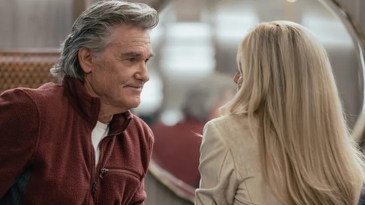Kurt Russell and Michelle Pfeiffer.