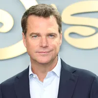 From ’90s Golden Boy to Primetime Icon: Celebrating Chris O’Donnell’s 56th Birthday and His 5 Most Iconic Roles