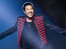 Lionel Richie Postpones Two Concerts After Falling Ill and Walking Off Stage