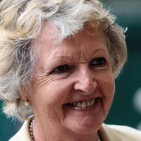 Penelope Keith, ‘The Good Life’ and ‘To the Manor Born’ Star, Dies at 86