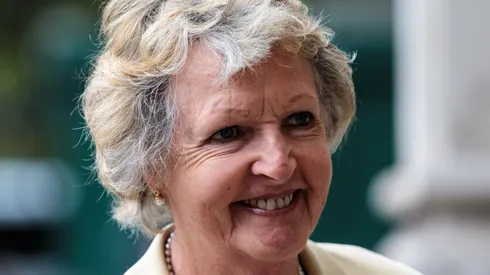 Penelope Keith.
