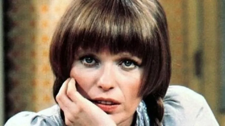 Louise Lasser.