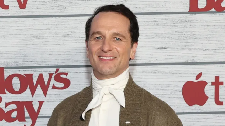 Matthew Rhys.