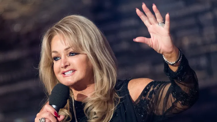 Bonnie Tyler.