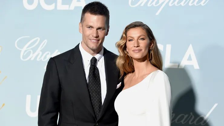 ) Tom Brady and Gisele Bündchen attends the 2019 Hollywood For Science Gala at Private Residence on February 21, 2019 in Los Angeles, California.