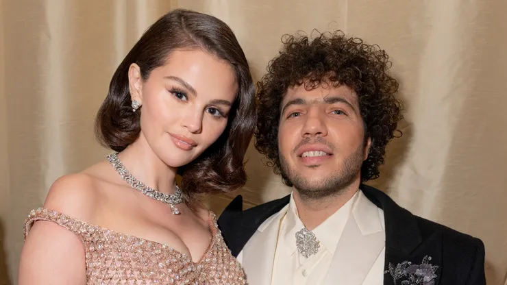 Selena Gomez and Benny Blanco attend the 97th annual Oscars at Ovation Hollywood on March 02, 2025 in Hollywood, California.