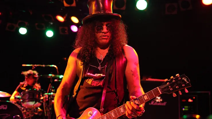 Guitarist Slash performs at The Roxy during the early hours of April 11, 2010 in West Hollywood, California.