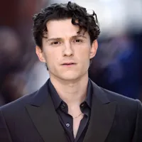 Tom Holland Reacts to Not Being Invited to Marvel’s Hall H Panel: “I Was a Little Offended”