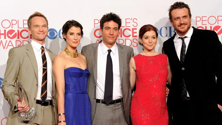 (L-R) Neil Patrick Harris, Cobie Smulders, Josh Radnor, Alyson Hannigan and Jason Segel pose with Favorite Network TV Comedy Award for "How I Met Your Mother" in the press room during the 2012 People's Choice Awards at Nokia Theatre L.A. Live on January 11, 2012 in Los Angeles, California.