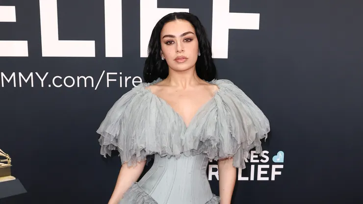 Charli XCX attends the 67th Annual GRAMMY Awards on February 02, 2025 in Los Angeles, California.
