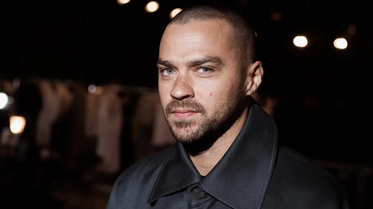 Jesse Williams attends the Kenzo Menswear Fall/Winter 2017-2018 show as part of Paris Fashion Week on January 22, 2017 in Paris, France.