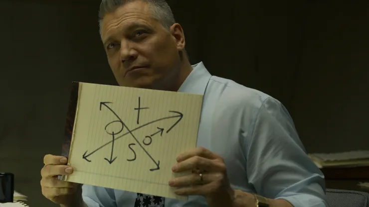 Holt McCallany.