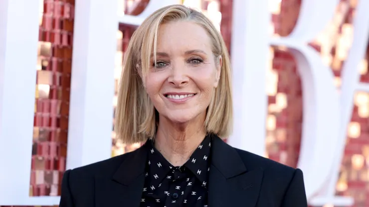 Lisa Kudrow.