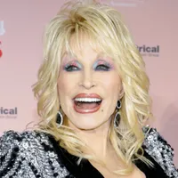 Essential Dolly Parton Movies and TV Shows to Stream in Her Memory
